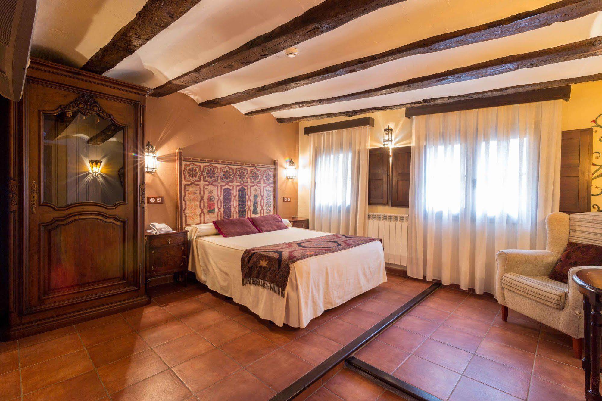 Hotel La Realda Gea De Albarracin Exterior photo